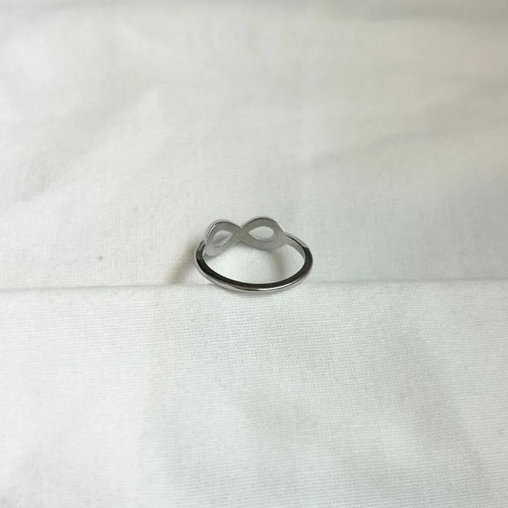 Vintage Inspired Luxury Silver Tone Ring